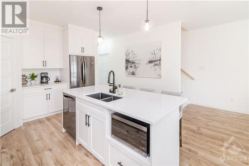 310 Hazel Crescent, Limoges, ON - Indoor Photo Showing Kitchen With Double Sink With Upgraded Kitchen