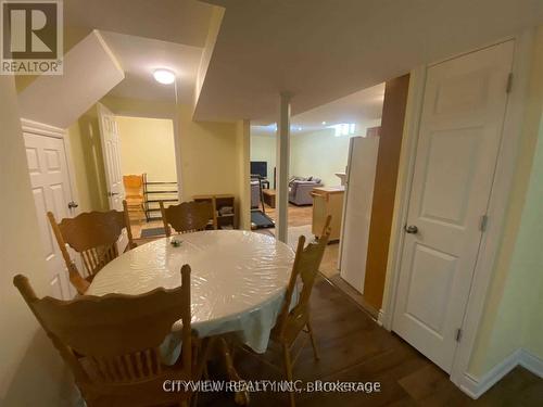 523 Parkview Boulevard, Mississauga, ON - Indoor Photo Showing Dining Room