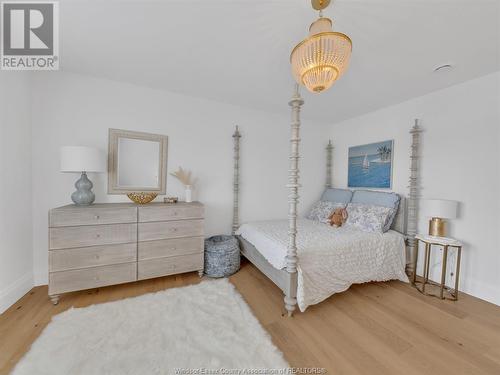 300 Crystal Bay, Amherstburg, ON - Indoor Photo Showing Bedroom