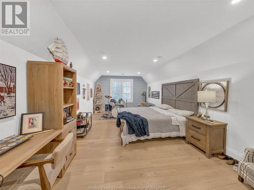 300 Crystal Bay, Amherstburg, ON - Indoor Photo Showing Bedroom