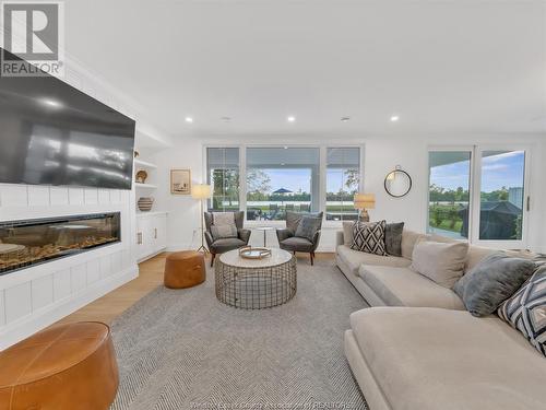 300 Crystal Bay, Amherstburg, ON - Indoor Photo Showing Living Room With Fireplace