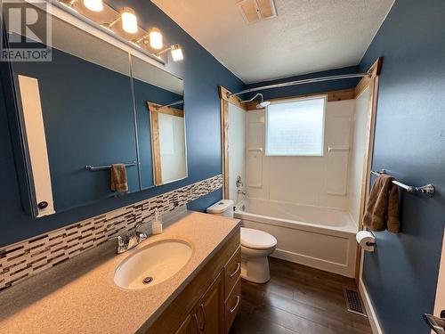 620 Carney Street, Prince George, BC - Indoor Photo Showing Bathroom