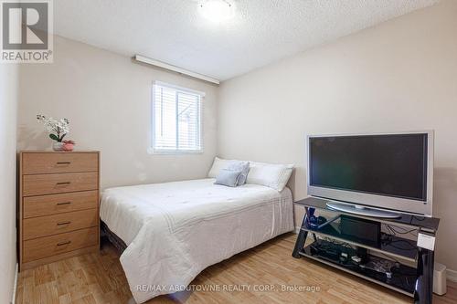 81 Chalfield Lane, Mississauga, ON - Indoor Photo Showing Bedroom