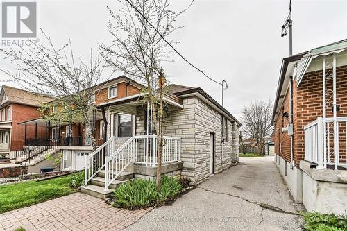 20 East Drive, Toronto, ON - Outdoor