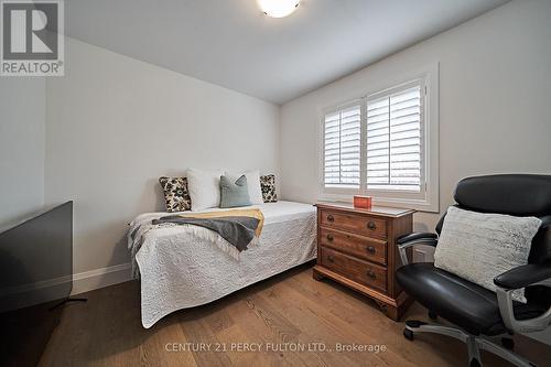 43 Harry Lee Crescent, Clarington, ON - Indoor Photo Showing Bedroom