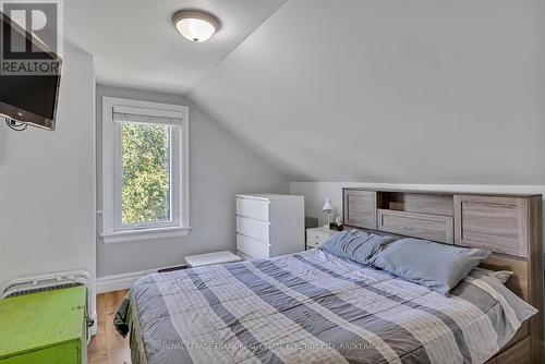 855 Armour Road, Peterborough, ON - Indoor Photo Showing Bedroom