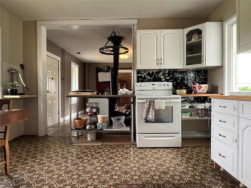 60040 46 Road W, Edwin, MB - Indoor Photo Showing Kitchen