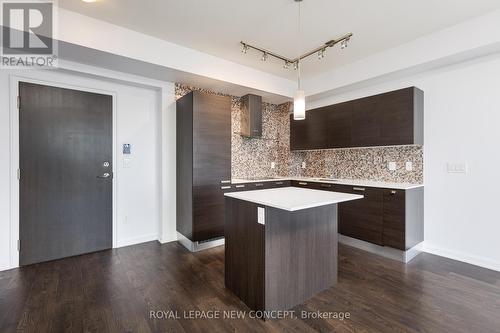 2104 - 11 Bogert Avenue, Toronto, ON - Indoor Photo Showing Kitchen