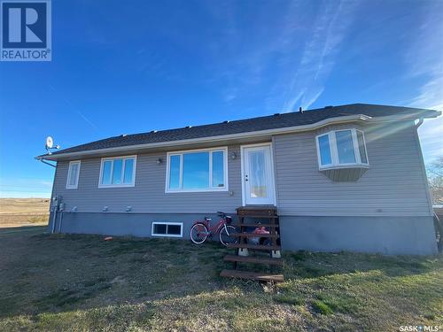 300 3Rd Avenue W, Flaxcombe, SK - Outdoor