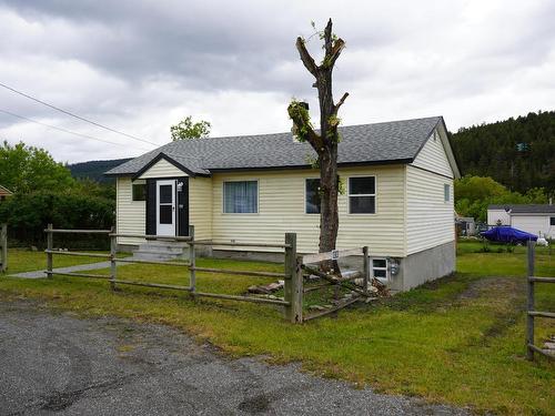 1303 Bell Street, Clinton, BC - Outdoor