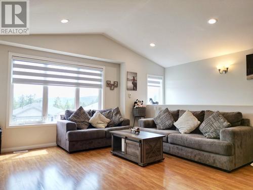 171 Foster Way, Williams Lake, BC - Indoor Photo Showing Living Room