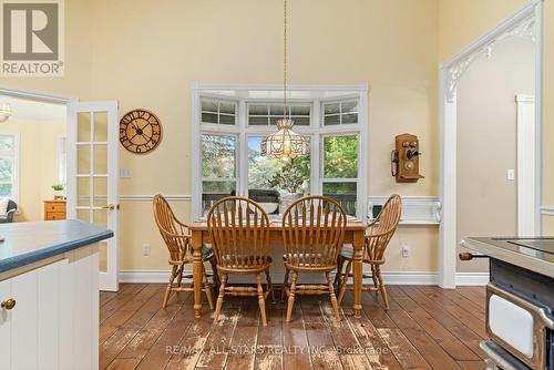 76 Black Bear Drive, Kawartha Lakes, ON - Indoor Photo Showing Dining Room