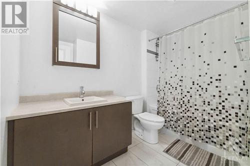 242 Rideau Street Unit#604, Ottawa, ON - Indoor Photo Showing Bathroom