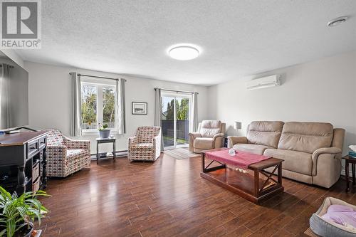 156 Carrick Drive, St. John'S, NL - Indoor Photo Showing Living Room