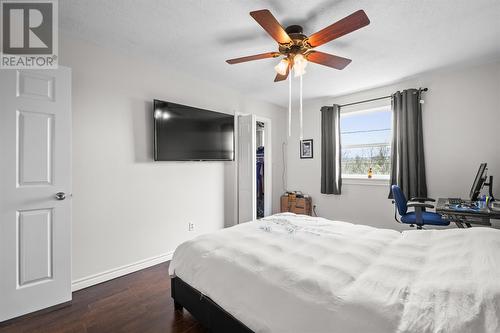 156 Carrick Drive, St. John'S, NL - Indoor Photo Showing Bedroom