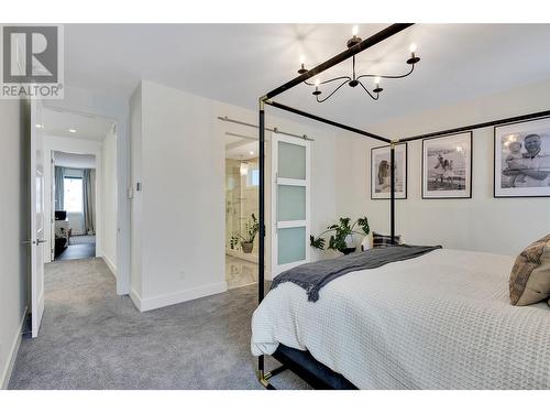 419 Hawk Hill Drive, Kelowna, BC - Indoor Photo Showing Bedroom