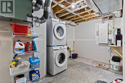 910 Evergreen Boulevard, Saskatoon, SK - Indoor Photo Showing Laundry Room