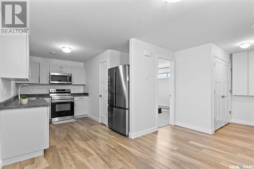 910 Evergreen Boulevard, Saskatoon, SK - Indoor Photo Showing Kitchen