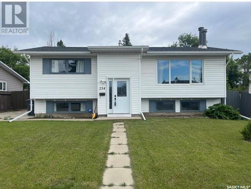 234 Cockburn Crescent, Saskatoon, SK - Outdoor