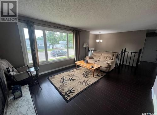 234 Cockburn Crescent, Saskatoon, SK - Indoor Photo Showing Living Room