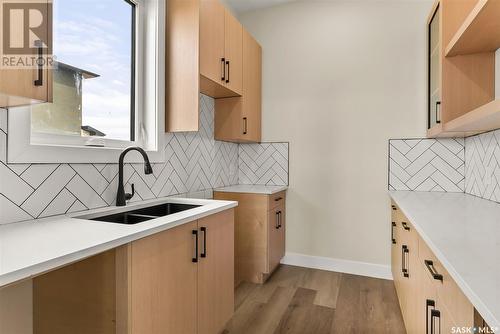 3752 Gee Crescent, Regina, SK - Indoor Photo Showing Kitchen With Double Sink