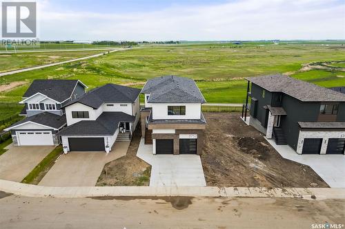 3752 Gee Crescent, Regina, SK - Outdoor With Facade