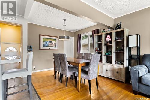5306 5Th Avenue, Regina, SK - Indoor Photo Showing Dining Room