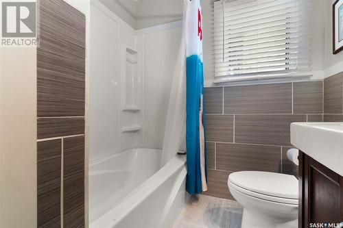 5306 5Th Avenue, Regina, SK - Indoor Photo Showing Bathroom