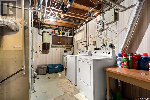 5306 5Th Avenue, Regina, SK - Indoor Photo Showing Laundry Room