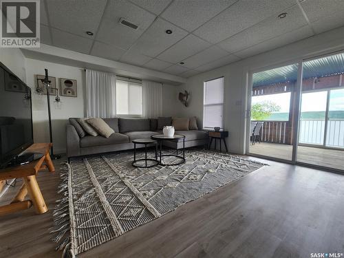 121 Currie Avenue, Round Lake, SK - Indoor Photo Showing Living Room