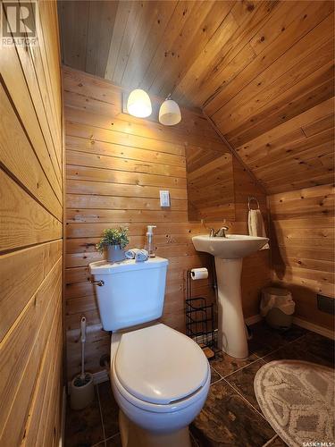 121 Currie Avenue, Round Lake, SK - Indoor Photo Showing Bathroom