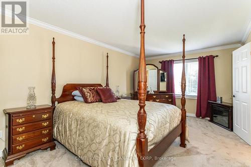 95 Mountainview Crescent, London, ON - Indoor Photo Showing Bedroom
