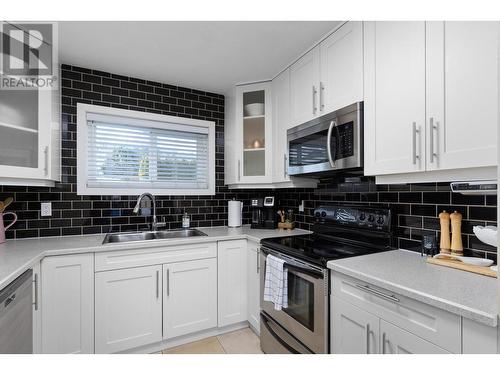 3703 Salloum Road, West Kelowna, BC - Indoor Photo Showing Kitchen With Double Sink