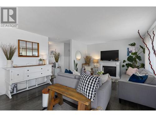 3703 Salloum Road, West Kelowna, BC - Indoor Photo Showing Living Room With Fireplace