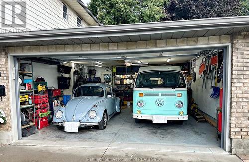 599 King Street West, Chatham, ON -  Photo Showing Garage