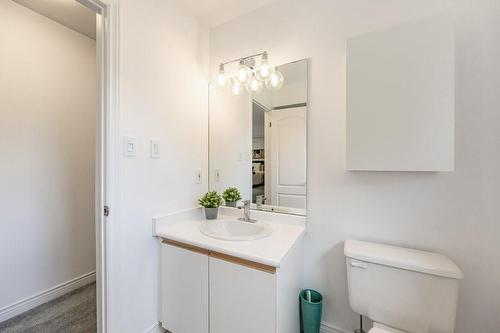 891 Kingsway Drive, Burlington, ON - Indoor Photo Showing Bathroom