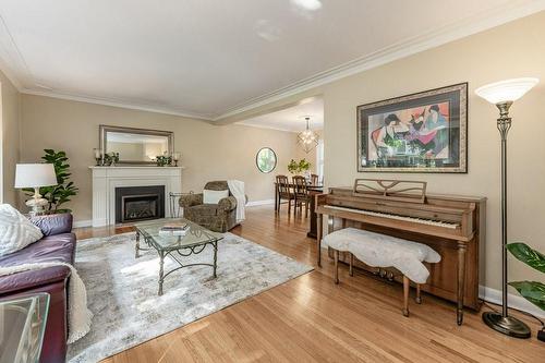 891 Kingsway Drive, Burlington, ON - Indoor Photo Showing Living Room With Fireplace