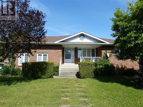 40 Worchester Avenue, Leamington, ON - Outdoor With Deck Patio Veranda With Facade