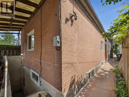 386 Westmoreland Avenue N, Toronto, ON - Outdoor With Exterior