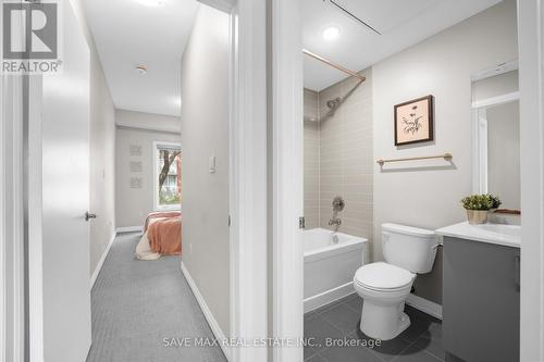 218 - 1165 Journeyman Lane, Mississauga, ON - Indoor Photo Showing Bathroom