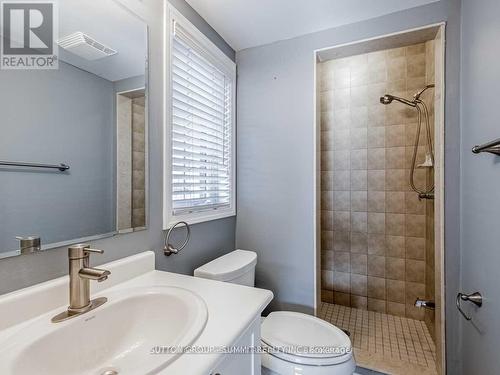 3 - 764 Neighbourhood Circle, Mississauga, ON - Indoor Photo Showing Bathroom