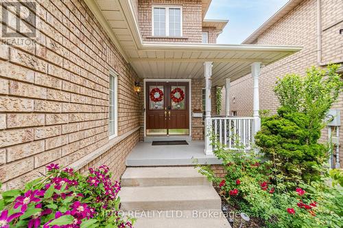 2063 Deer Park Road, Oakville (West Oak Trails), ON - Outdoor