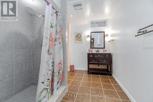 2063 Deer Park Road, Oakville (West Oak Trails), ON - Indoor Photo Showing Bathroom