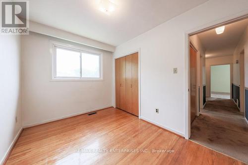 2008 Lenarthur Drive, Mississauga, ON - Indoor Photo Showing Other Room