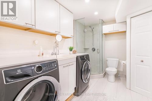 91 Hedge Lawn Drive, Grimsby, ON - Indoor Photo Showing Laundry Room