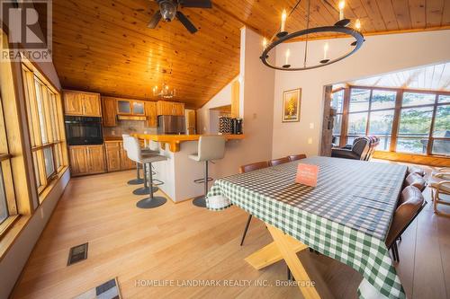 1245 Mortimers Point Road, Muskoka Lakes, ON - Indoor