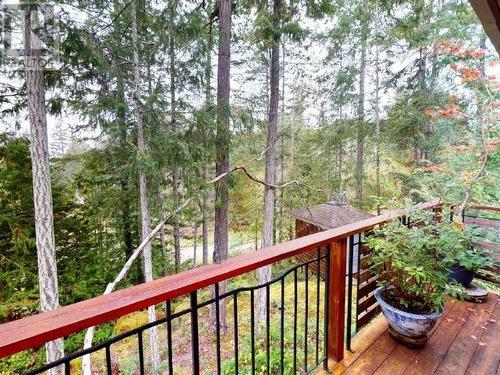 1599 Boar'S Nest Road, Powell River, BC - Outdoor