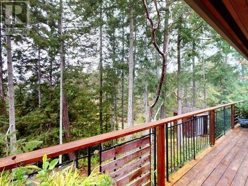 1599 Boar'S Nest Road, Powell River, BC - Outdoor