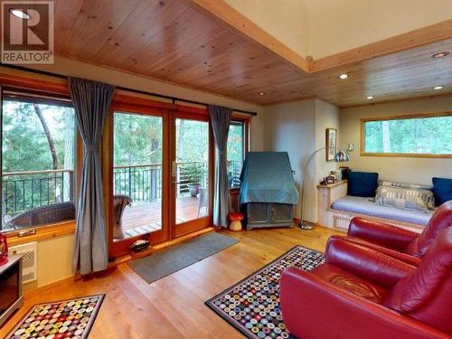 1599 Boar'S Nest Road, Powell River, BC - Indoor