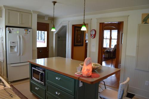 7298 18Th Street, Grand Forks, BC - Indoor Photo Showing Dining Room